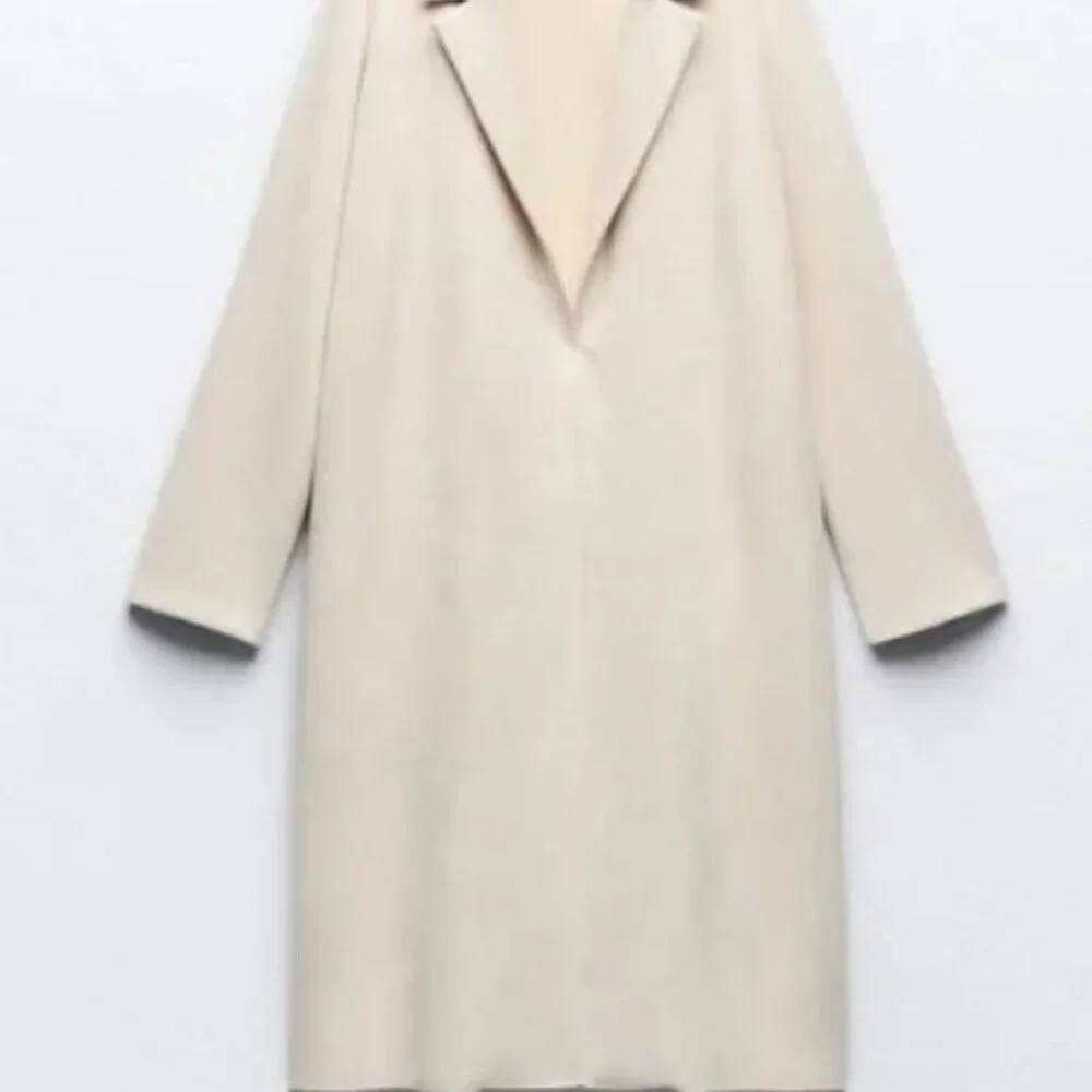 Zara white faux suede coat XS - good condition! - Picture 3 of 6